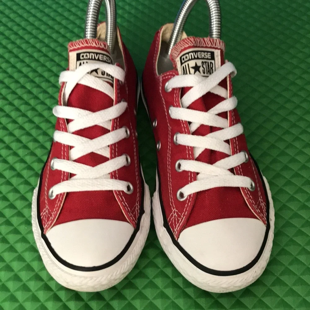 CONVERSE Chuck Taylor All Star Unisex Big Kids Low Top Red Sneakers | 3